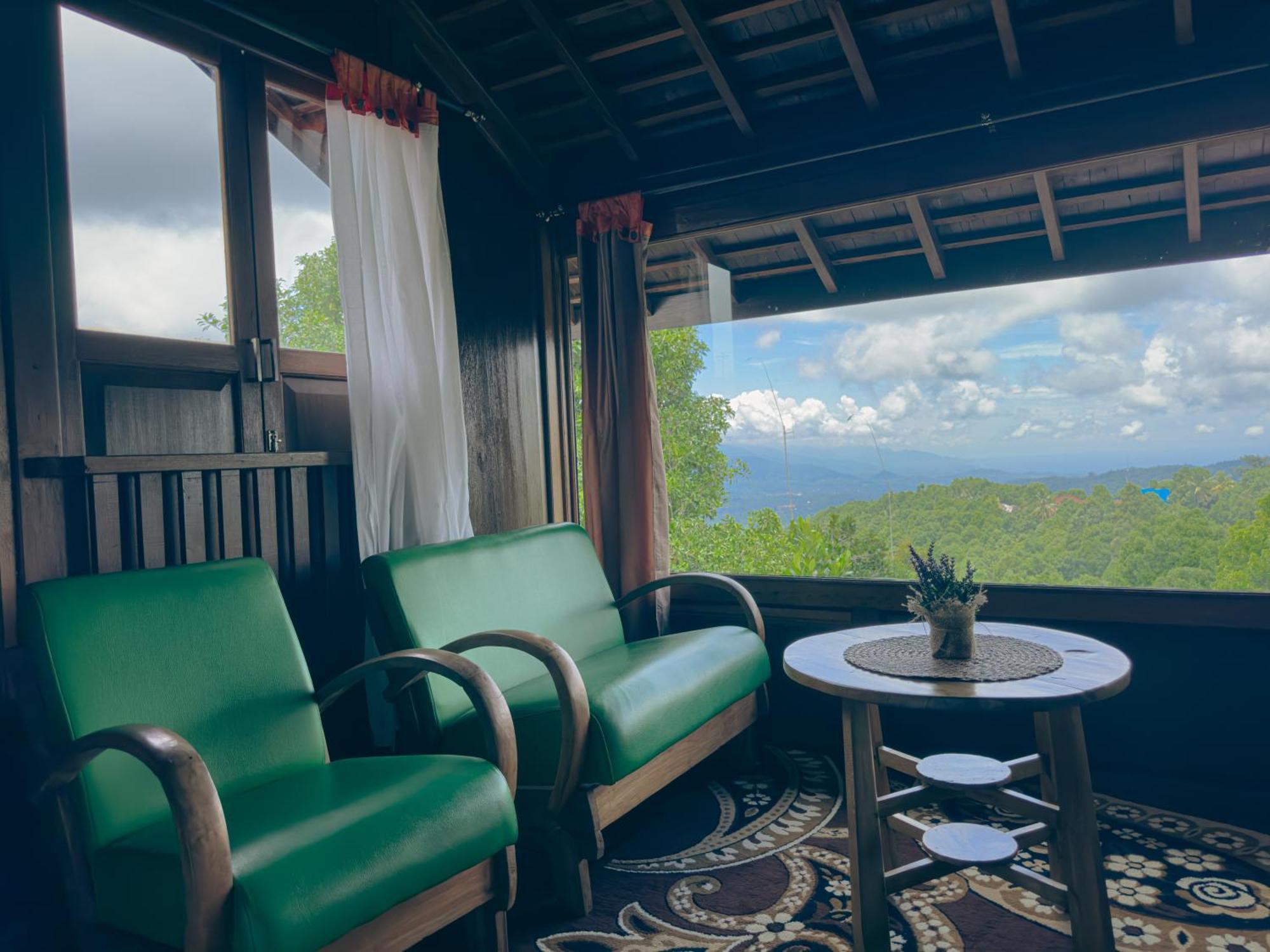 Pensjonat Munduk Tjeraki House Zewnętrze zdjęcie
